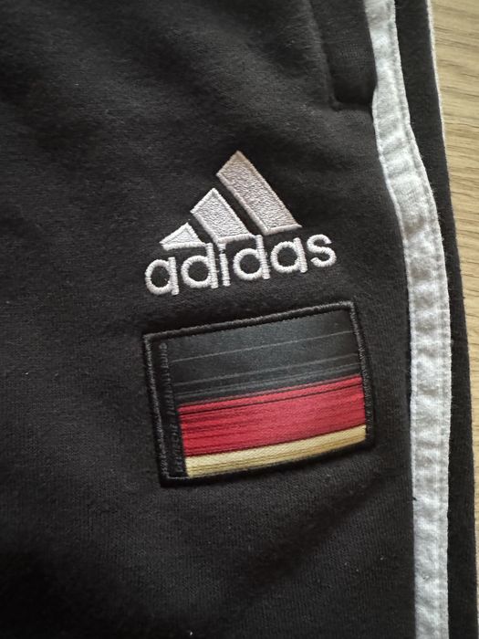 Спортивні штани adidas