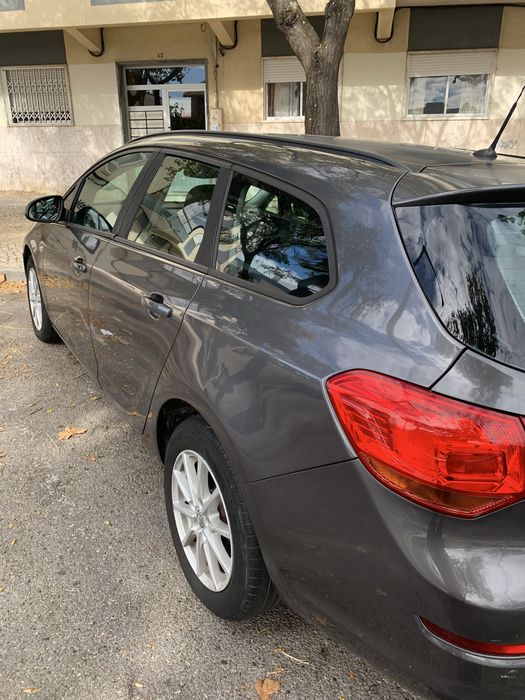 Opel Astra 1.3 - 2011