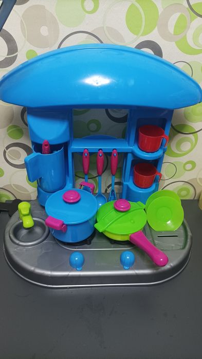 Дитяча іграшкова кухня