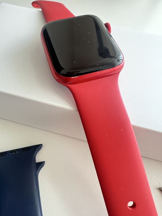 Vendo apple watch Serie 6 44mm RED version