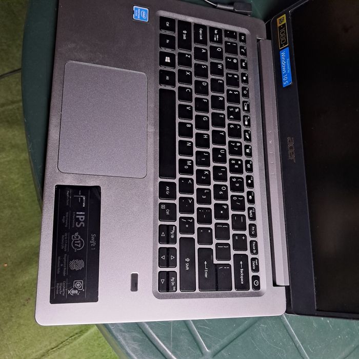 Sprzedam laptopa  Acer