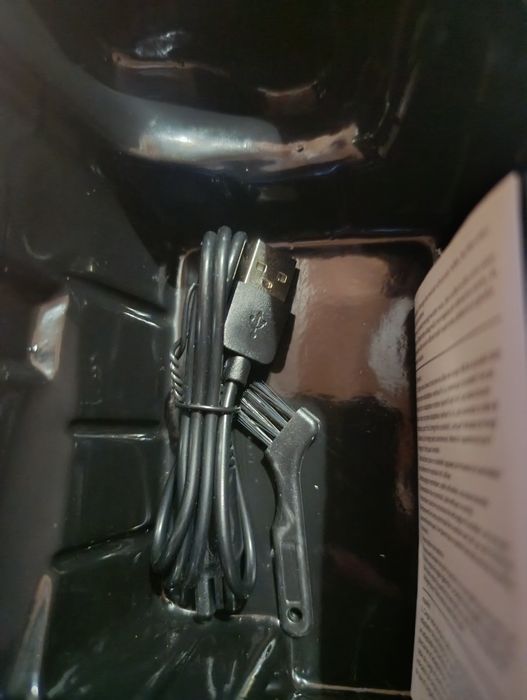 Електробритва нова