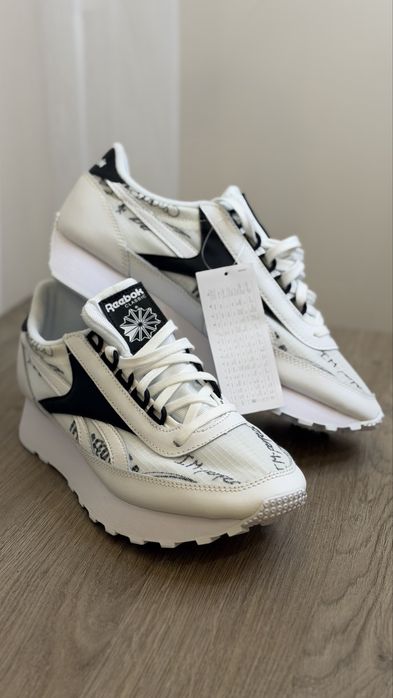 Жіночі кросівки Reebok