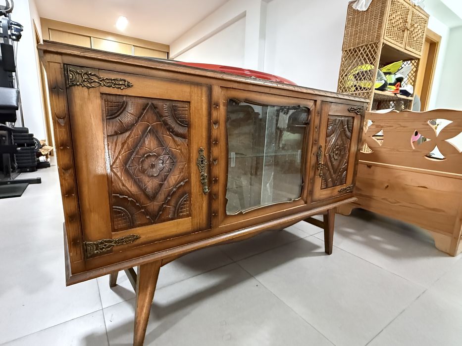 Conjunto de dois aparadores