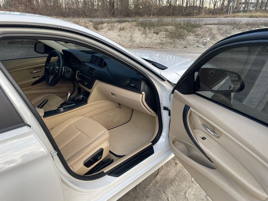 BMW F30 328  2012 год