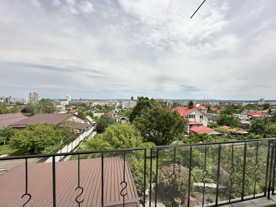 Продаж будинок Ж/М Перемога між Ж/М Сокіл