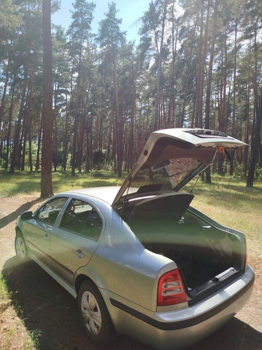 Продам авто шкоду октавію тур 1.6 mpi