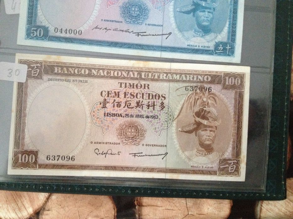 TIMOR 3 Uncirculated Banknotes with Minor Moisture Spots on the 100$00 Note64584419805314122