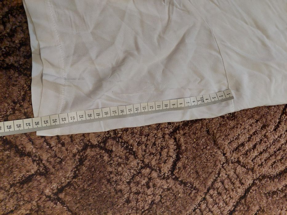 Літній костюм білого кольору