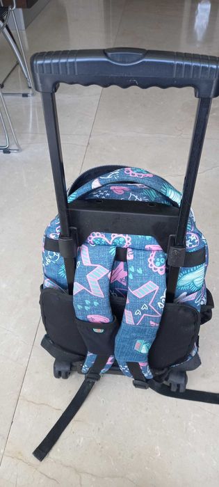 TROLLEY TOTTO PARA MENINA em muito bom estado.