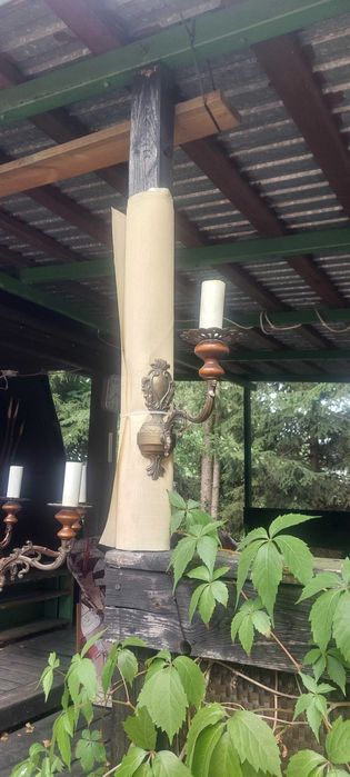 Żyrandole retro z kinkietami