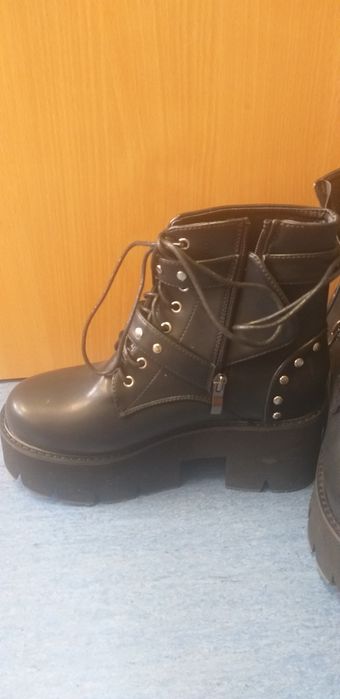 NOWE Workery z dżetami 38