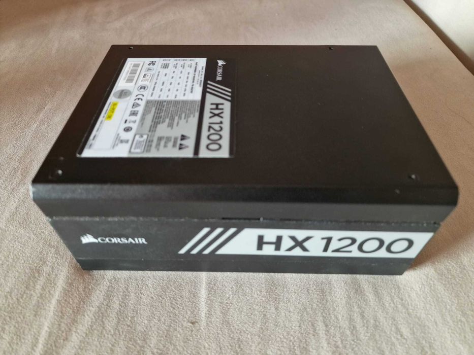 Fonte Corsair HX 1200W 80+ Platinum – Eficiência Máxima e Pronta p/ Futuros Upgrades
