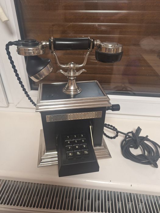70Telefon stacionarny