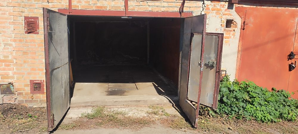 Гараж Район обласної лікарні