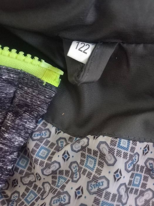 Дута жилетка/ безрукавка. Хлопчик 4-5 р. (112-116 см).Демісезон 100грн