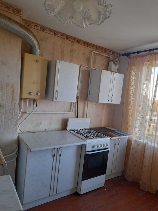 Здам двокімнатну квартиру на довгий термін.
