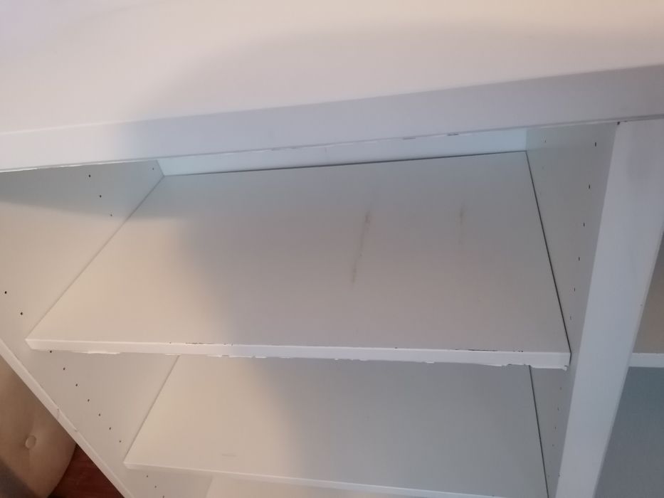 Estante branca do ikea