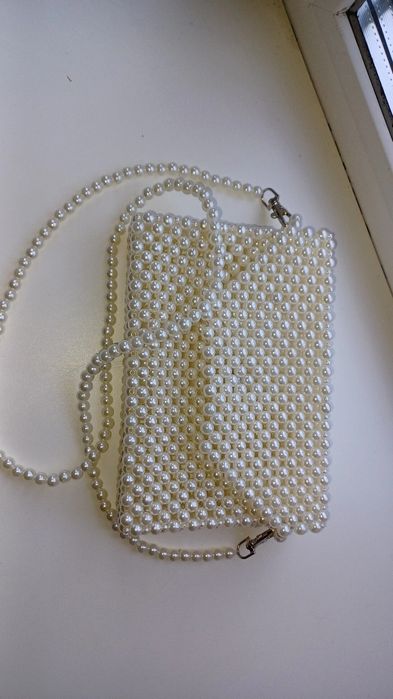 Сумка из бусин під жемчуг