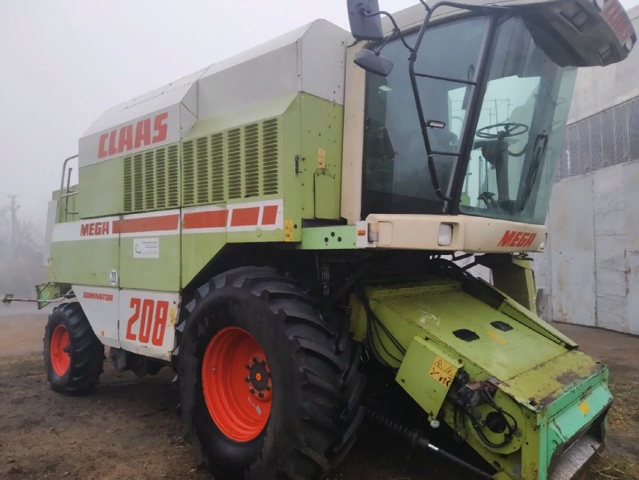Claas Mega 208 II