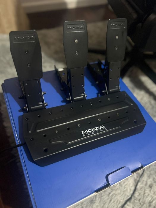 Volante Moza R3 + Pedais + Shifter