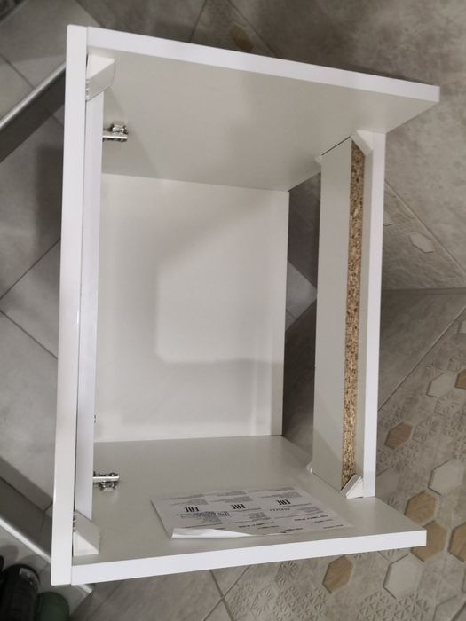 тумба з умивальником у ванну