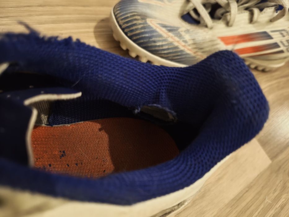 Buty do grania w piłkę turfy rozmiar 42 2/3