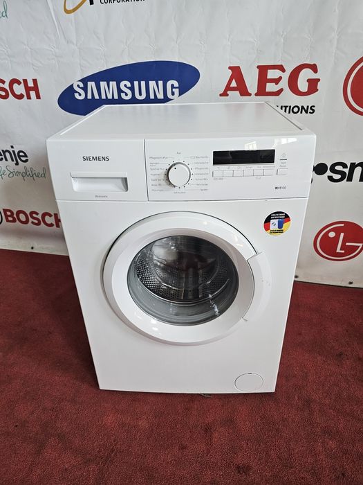 Пральна машина з бачком