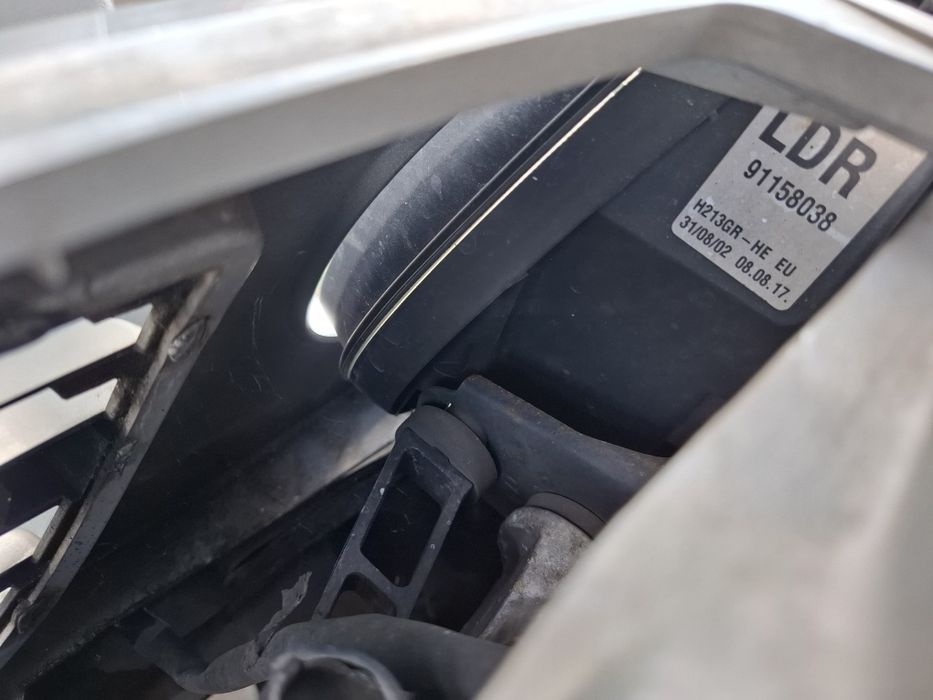 Opel Frontera B Lift Lampy Przód Komplet