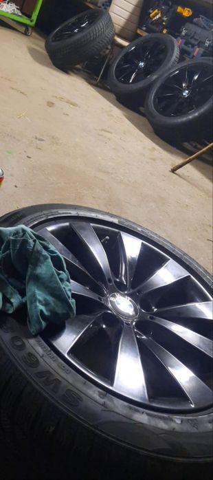 Felgi BMW 17 z oponami zimowymi
