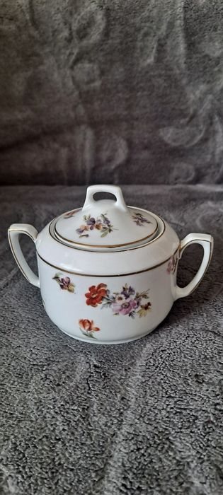 Cukierniczka porcelanowa Wzór  Rozentala  Sansuci.