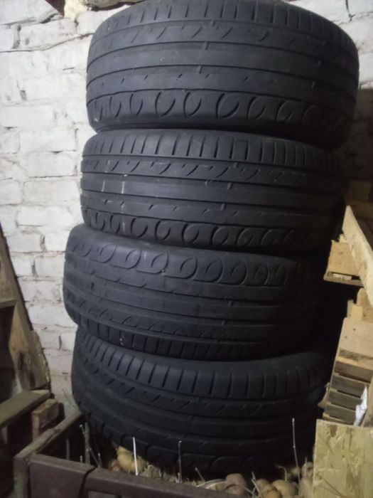 Продам шины 2 зимние и 4летние 235/55R17летние и225/45R17 зимние