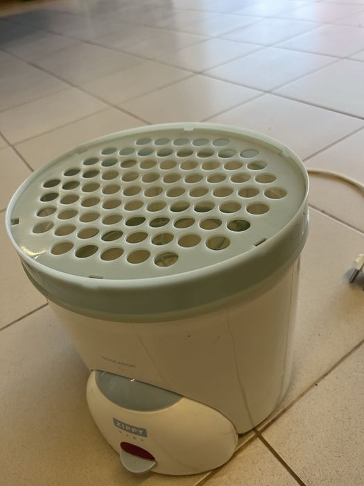 Esterilizador marca Zippy
