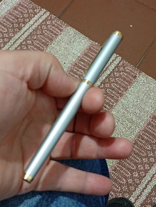 Esferográfica Pierre Cardin com recarga