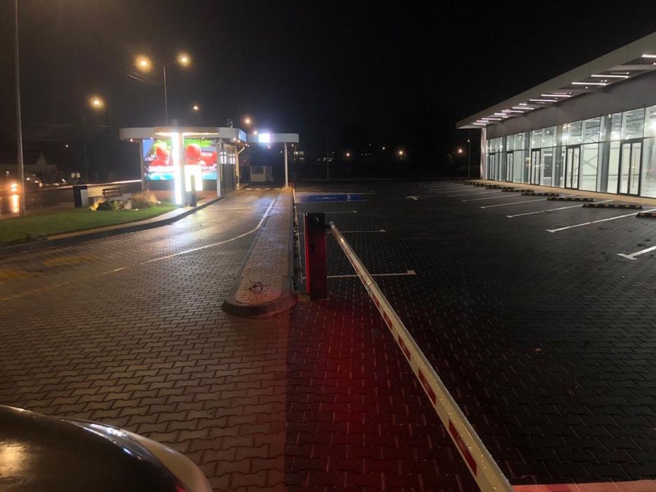 Продам комерційні приміщення. Світло є завжди !