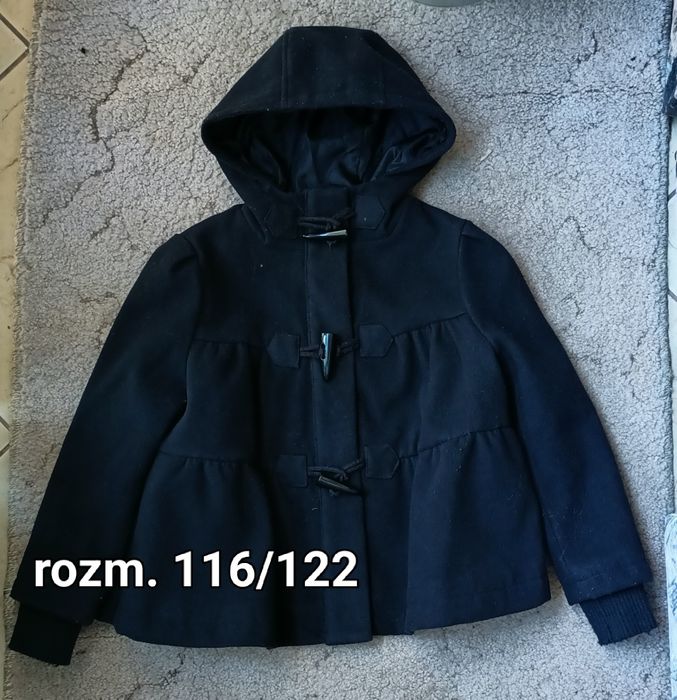 Czarna jesienna budrysowka flauszowa rozm. 116/122 Miss E-vie
