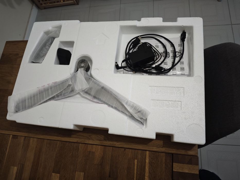 Monitor Gaming LG ultraGear 27 FHD IPS 144Hz