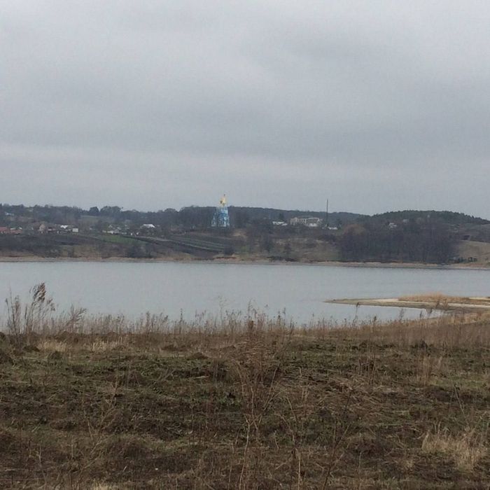 Ділянка біля озера Верхів