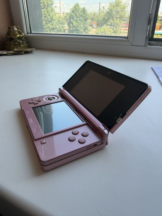 nintendo 3ds - купити ігрові приставки Nintendo DS - Ціна на OLX.ua