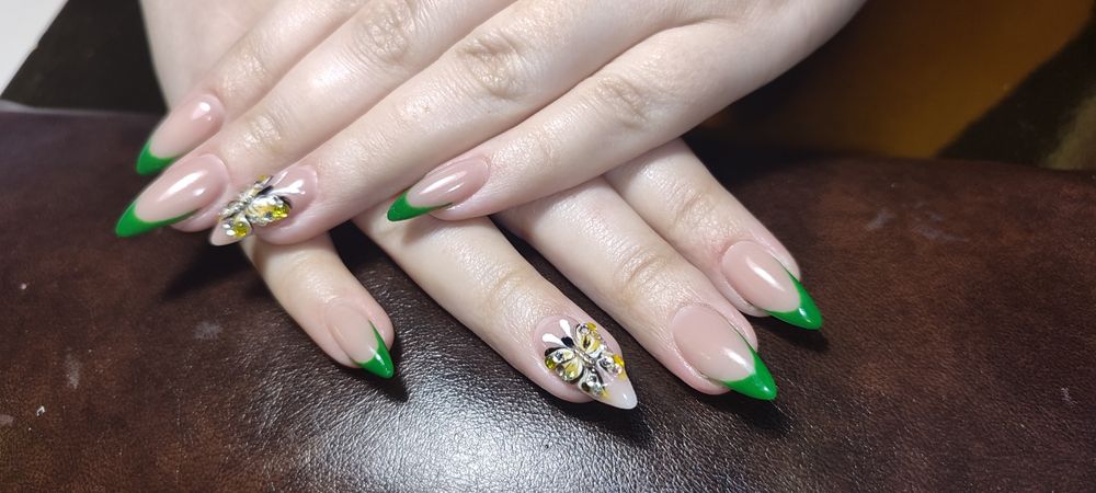 Манікюр (нарощення,гельлак, апаратний манікюр)