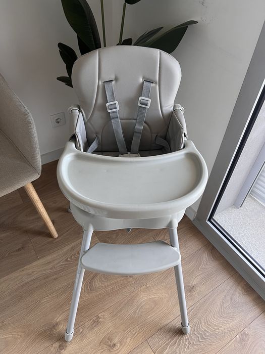 Cadeira de alimentaçao do bebe