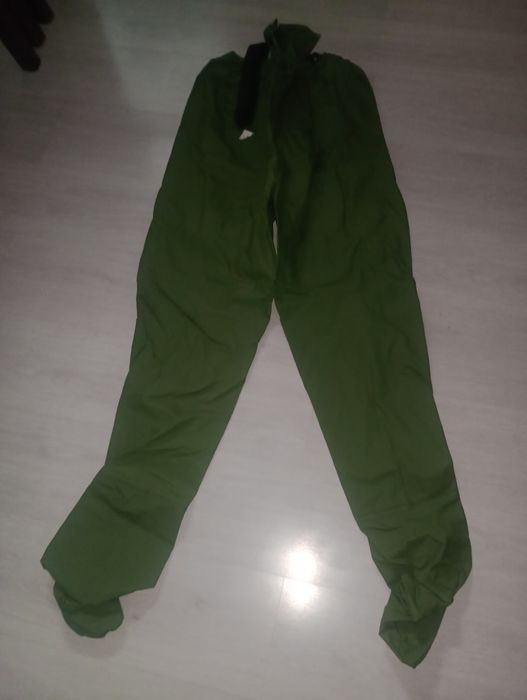 Nowe wodery wędkarskie spodnio-buty  L