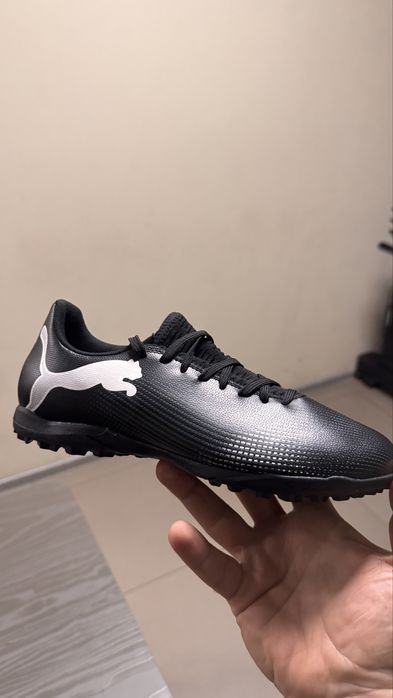 Сороконожки Puma Future 7 Play розміри 36, 37, 38