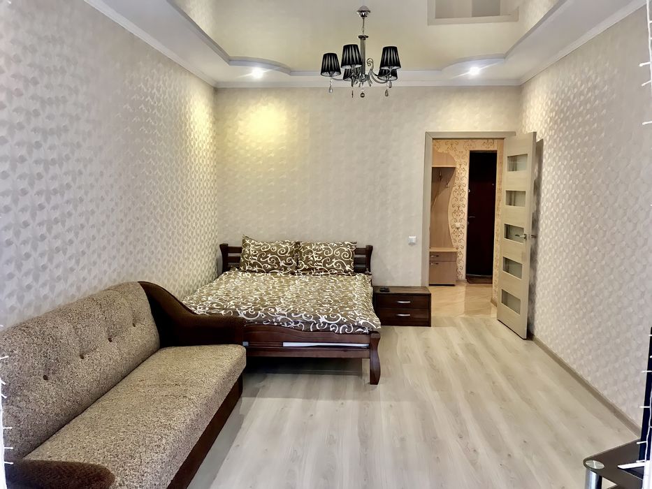 Шикарная квартира,  Набережний,  6 спальных мест. Посуточно, почасово.