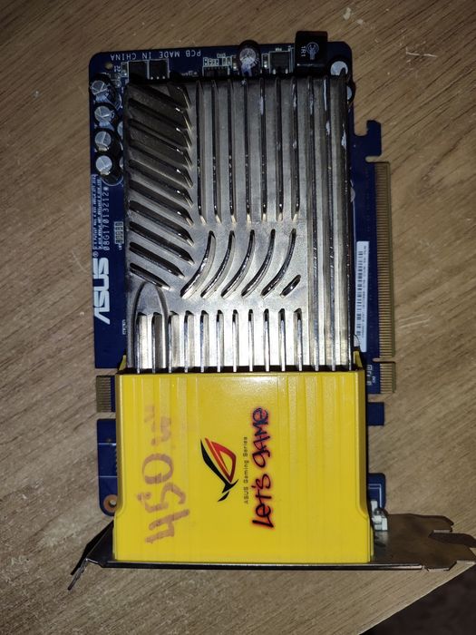 ASUS GeForce 8600 GT Silent.