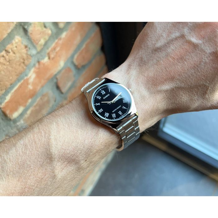 Продам годиник Casio MTP-V006D-1B.