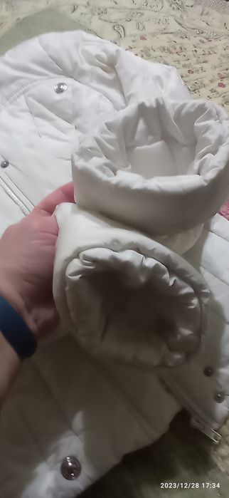 Куртка зимова розмір 42