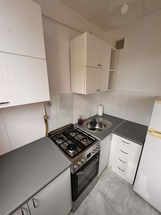 Umeblowana kawalerka 32 m² – 200 m od metra Kondratowicza. Dostepna od zaraz