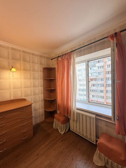 Продам 2 комнатную квартру на Парусной