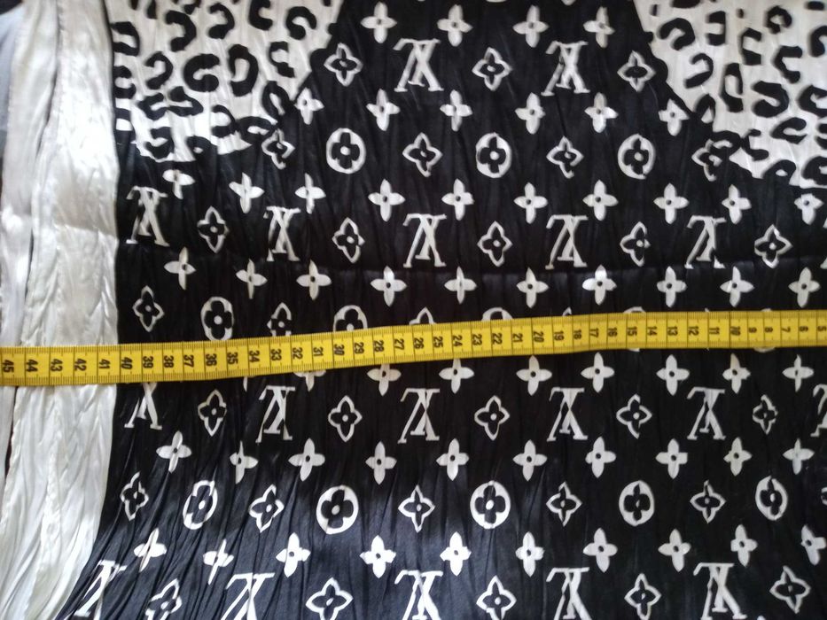 Szal , chusta Louis Vuitton